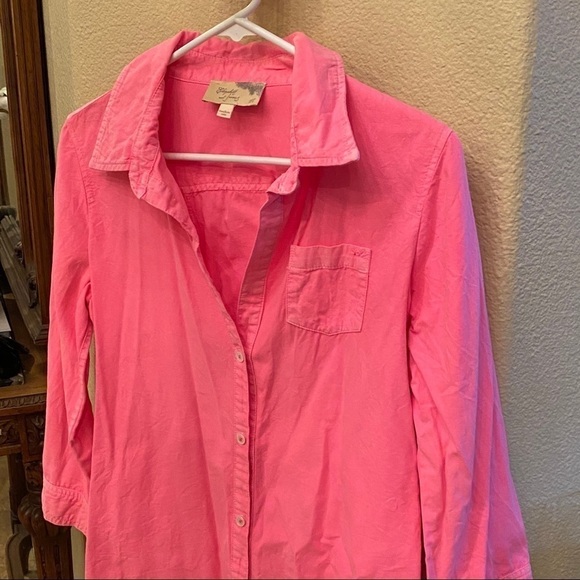 ELIZABETH & JAMES Women Pink Barbie Long Sleeve Button Down Size Medium - Picture 3 of 7